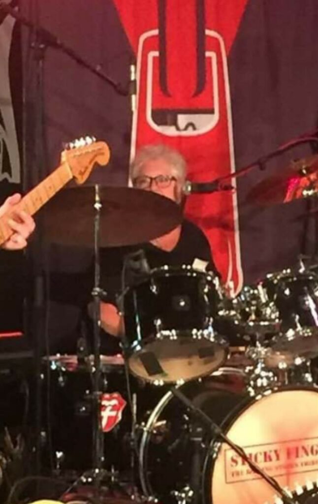 Birthe "Bat" er også en habil trommeslager