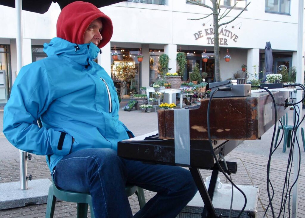 Det er koldt at være gademusikant